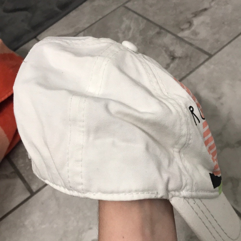 Clean Roxy Beach Hat 🌴❤️ - Picture 2 of 4